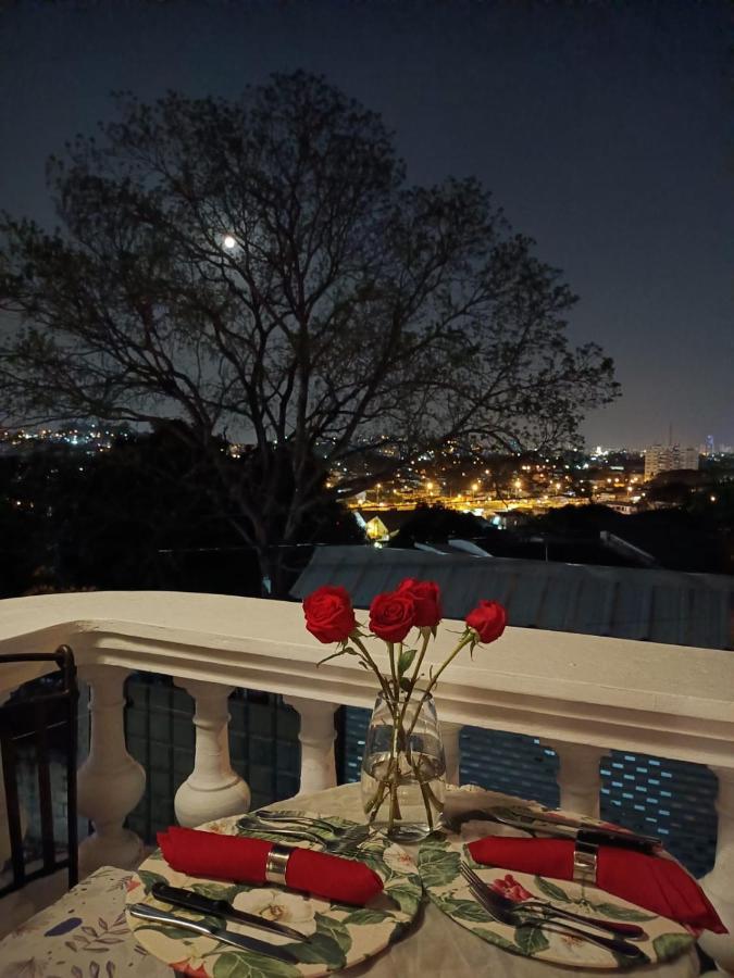 Iguanazu Bed & Breakfast Гуаякиль Экстерьер фото