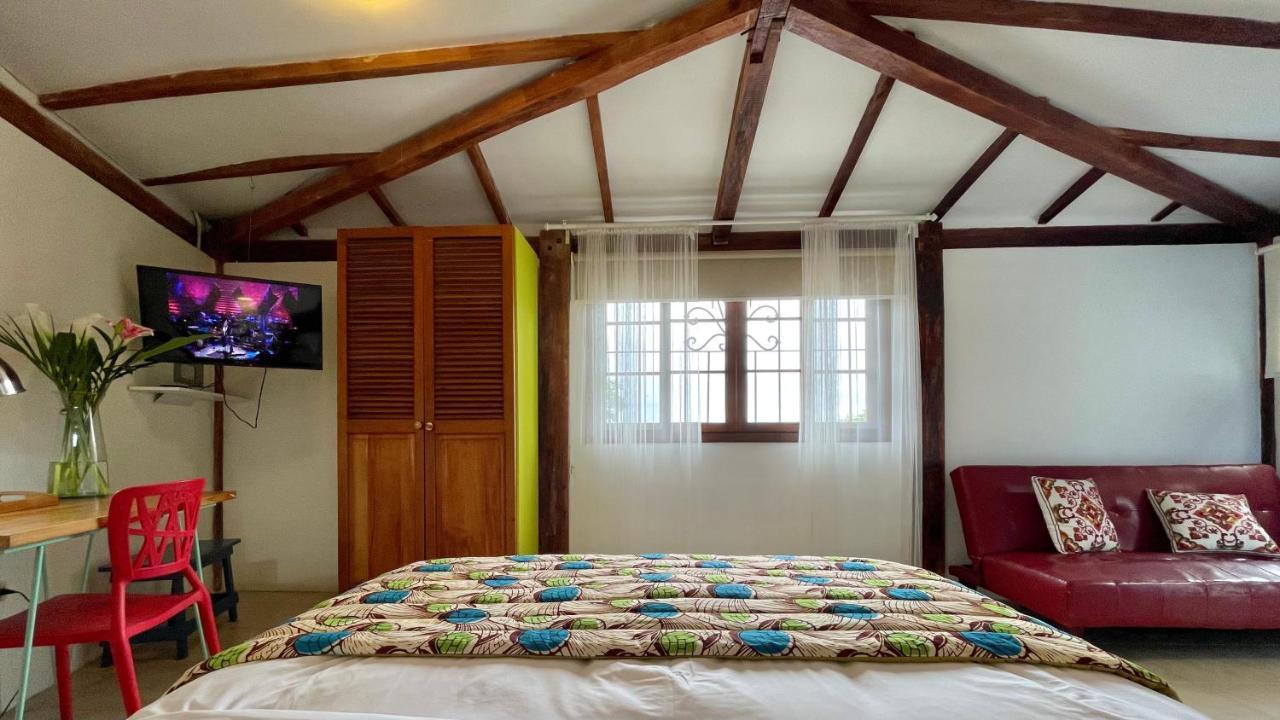 Iguanazu Bed & Breakfast Гуаякиль Экстерьер фото