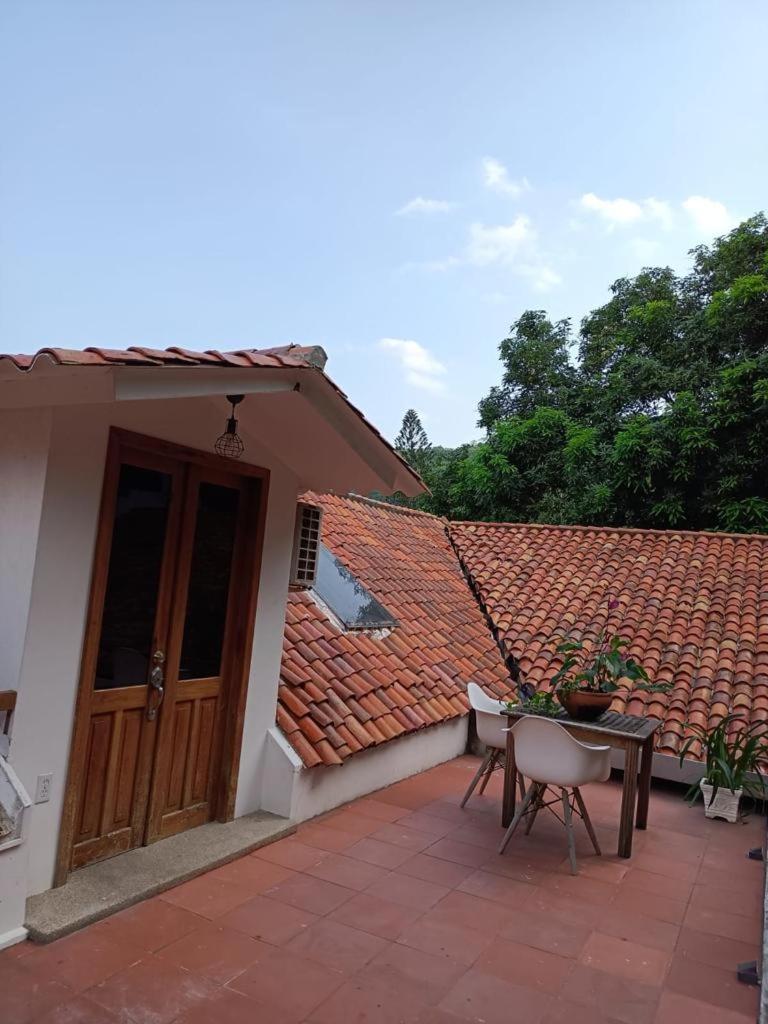 Iguanazu Bed & Breakfast Гуаякиль Экстерьер фото