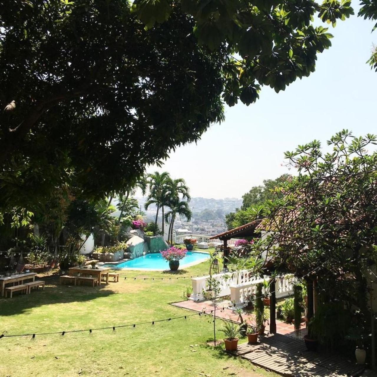 Iguanazu Bed & Breakfast Гуаякиль Экстерьер фото