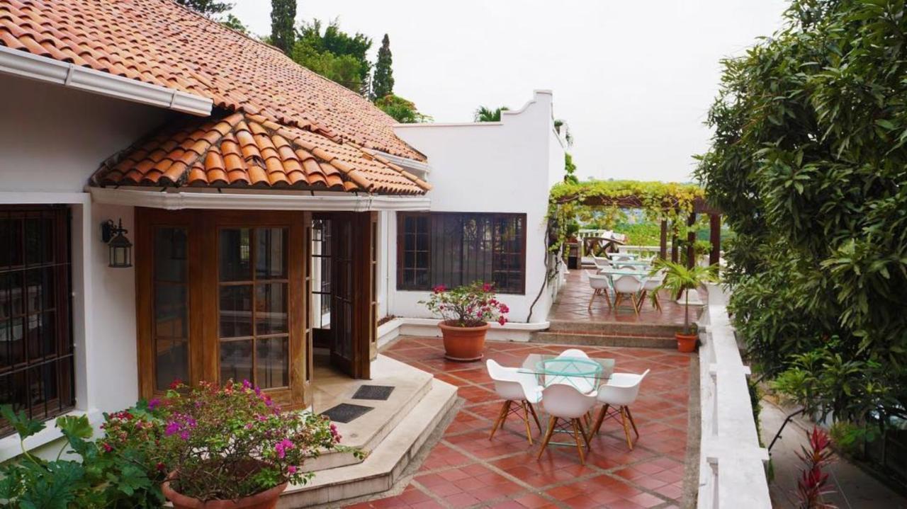 Iguanazu Bed & Breakfast Гуаякиль Экстерьер фото