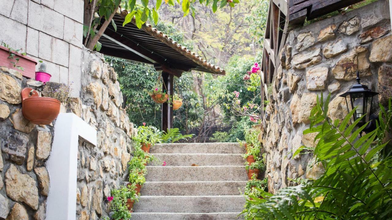 Iguanazu Bed & Breakfast Гуаякиль Экстерьер фото